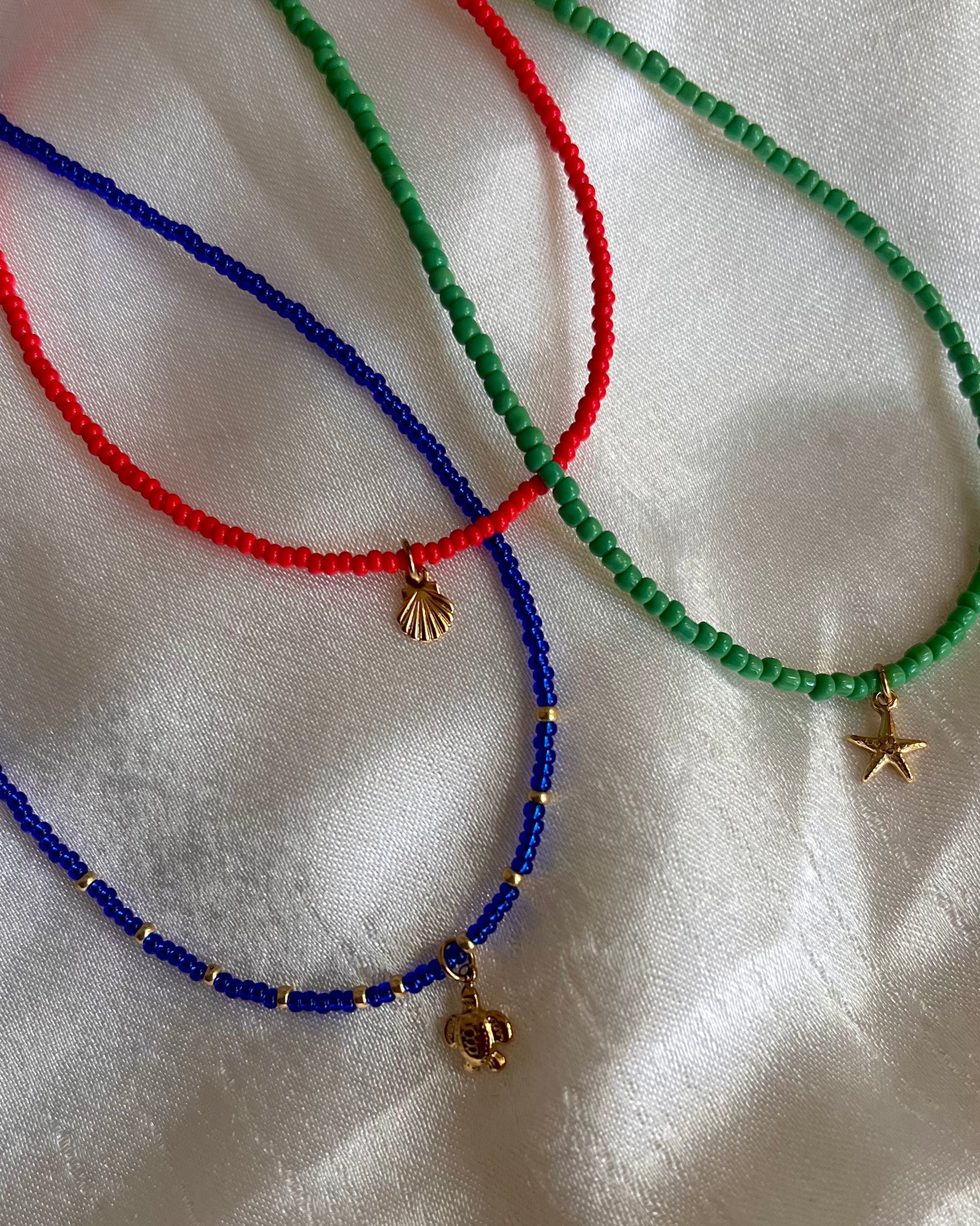 Collier fin